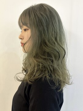 メゾンアクア 表参道(Maison ACQUA) ☆ブリーチなしカラー オリーブカラー オリーブベージュ ボブ