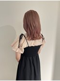 ピンクベージュ