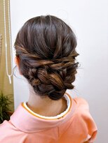 ヘアーボー ラーラ(hairbeau L'ala)&nbsp;シニヨンヘア