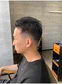 20代30代40代◎メンズ黒髪刈り上げツーブロックスーツスタイル