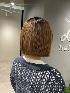 リブ(Live) 大人可愛い前下がりボブ