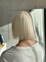 エクラ(ECLAT)&nbsp;ホワイトブロンド