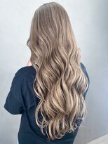 アイティーバイアルバム 北千住店(IT by ALBUM)&nbsp;ロングブリーチブロンドハイトーンミルクティー_ba477781