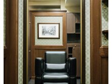 トリム 渋谷(trim.)の雰囲気（【全席完全個室】のプライベート空間[渋谷/メンズカット/眉毛]）