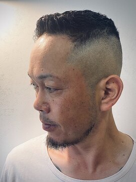 リム(RiM...) 濡れパン】男らしさ爆上げスキンフェードスタイル