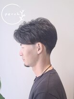 パーチ(perch) 低めフェードで作る前下がり×素材を活かすカットデザイン