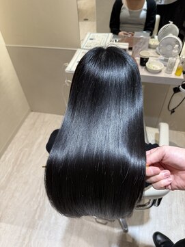 エレノア 四条烏丸店(Eleanor) 【山地】美髪矯正1ヶ月後の艶髪メンテナンス