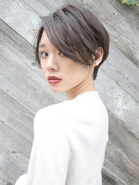 ルティア 池袋(Lutia) ハンサムショートのダークアッシュスタイル