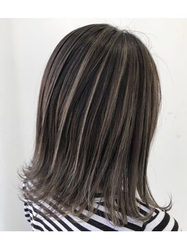 レアヘアー(Le'a hair) ハイライト×グレージュカラー