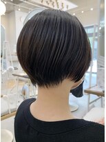 ロミー 本厚木(ROMMY.)&nbsp;首が細く長く☆ひし形ショート◎ROMMY.田中