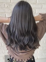 トト 船橋店(toto.)&nbsp;黒髪/グレーベージュ/レイヤーロング/前髪パーマ[西船橋/津田沼]
