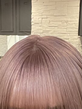 ノラキチジョウジ(NORA KICHIJOJI) ハイトーンカラー耳かけウルフボブフェイスレイヤーカット