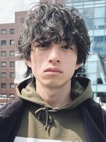マッシュシャドウパーマテテ風無造作パーマ刈り上げなし黒髪