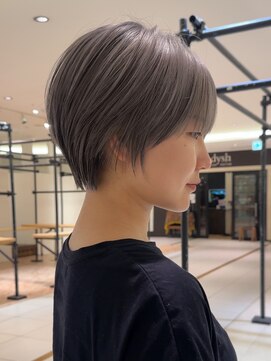 ジアン テラス(GIEN TERRASSE) #くびれショート#グレーカラー/岸本 理希