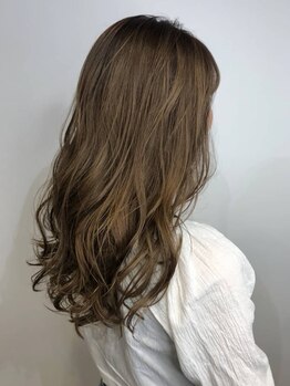 ドットライントゥーフェイス(.line to face)の写真/何度も使えるクーポンが多数あって通いやすい◎通えば通うほど美髪に近づく隠れ家的プライベートサロン◇