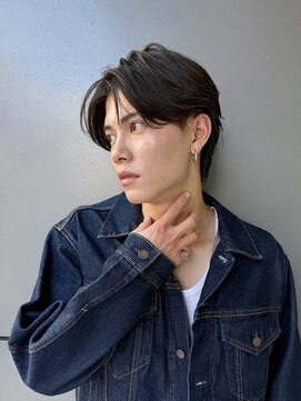 トルネード(TORNADO) メンズショートセンターパートフェザーパーマ暗髪K20251201