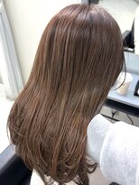 ヴェイン 渋谷(vain)&nbsp;寒色オリーブベージュ中明度カラーイルミナカラーレイヤーカット