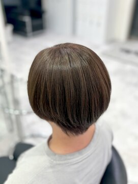 トップスタイル シズオカ(TopStyle SHIZUOKA) 丸みショート×透明感ブラウン