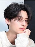横顔きまるナチュラルフェザーセンターパート