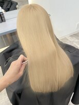 ダブルトーキョー シブヤ(W-TOKYO SHIBUYA)&nbsp;レイヤーカットハッシュカットハイトーンミルクティーベージュ