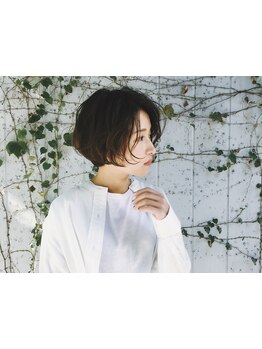 デザイン性と自宅での再現性を兼ねたパーマスタイルを実現します。