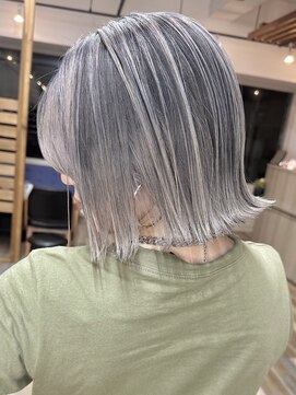 ラヴィエール(LAVIERE by R-EVOLUT) ハイライト/ケアブリーチ/レイヤーカット/髪質改善【柏/柏駅】