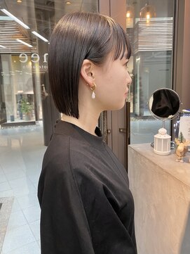 ミィ 表参道(mee.) 黒髪/グレーベージュ/レイヤーロング/前髪パーマ/表参道