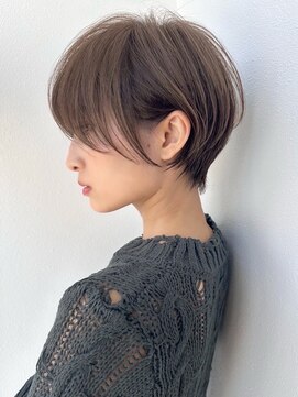 アンド ストーリーズ(&STORIES) 前髪あり耳掛け丸みくびれボブ/20代/30代/40代/ショート（荒牧）