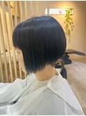 襟足スッキリ刈り上げ×前下がりボブ