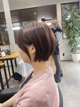 フィーカ(fika) コンパクトショートボブ担当者浜辺海斗