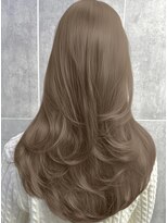 アマトウキョウスマートサロン(AMA TOKYO×Smart Salon)&nbsp;ヘーゼルベージュ　ブリーチなし　レイヤーカット　海外風