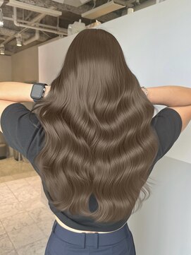 アマトウキョウスマートサロン(AMA TOKYO×Smart Salon) ヘーゼルベージュ ブリーチなし レイヤーカット 海外風