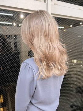 ムード(mood) ミルクティーベージュ/ブリーチ/ダブルカラー/ブロンド