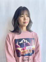 クレーデヘアーズ 相田店(Crede hair's) 外ハネくびれミディ×透明感アッシュグレー