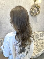 ディーヴァヘアーエズ(DIVA hair Eze) ブリーチカラーで叶う透明感ロングベージュ/レイヤー