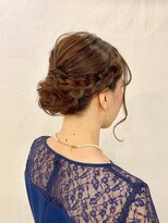 ファム(fam)&nbsp;王道編み込みヘア