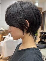 ビュー フクオカ(VIEW FUKUOKA)&nbsp;美髪にオトナかわいいホワイトグレージュネビージュショートボブ