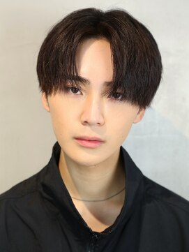 ザ サードヘアー 柏(THE 3rd HAIR) 刈り上げ　ナチュラル　韓国ヘア　センターパート