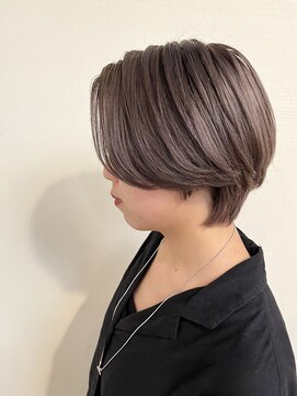 デリコ(DELICO) 透明感グレージュ×ハンサムマッシュ/ヘルシースタイル