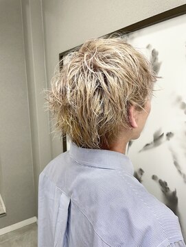 モノ アンド イニ(Mono & inni) ベージュカラー