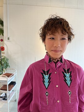 メグリ(meguri) セミウルフパーマスタイル