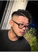 スキンフェード×アシメ×スパイラルパーマ