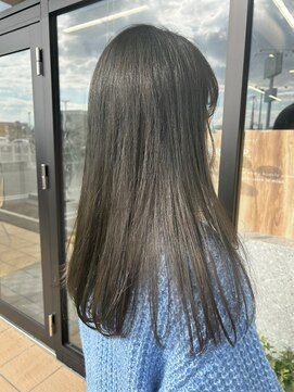 プリンプ トータルビューティ(PRIMP.total beauty) 1color olive beige.