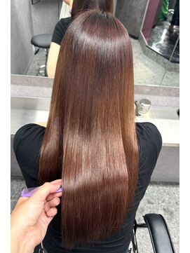 スライバイリアオオサカ(Sly By Ria OSAKA) 縮毛矯正/酸性ストレート【梅田】【大阪】