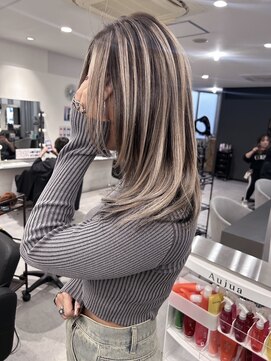 キング 枚方店(K!ng) 縮毛矯正髪質改善ハイライトレイヤーカット枚方美容室エクステ