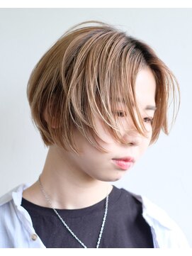 ルプラ ガーデン(le-pla garden) ベージュカラー#ダブルカラー#前下がりショート#ケアブリーチ