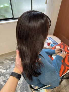 チャプター 問屋町(chapter) 透明感ケアカラーオリーブブラウン顔まわりレイヤーカット韓国