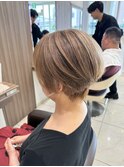 丸みシルエットの大人ショート
