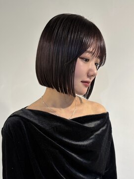 シエカ(CIECA.) 黒髪/ボブルフ/ネビージュ/小顔/ワンレン/スペインカール