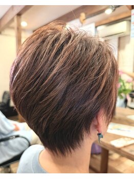 美容室ココ(COCO)の写真/骨格・髪質に合わせた、大人の美シルエットショート